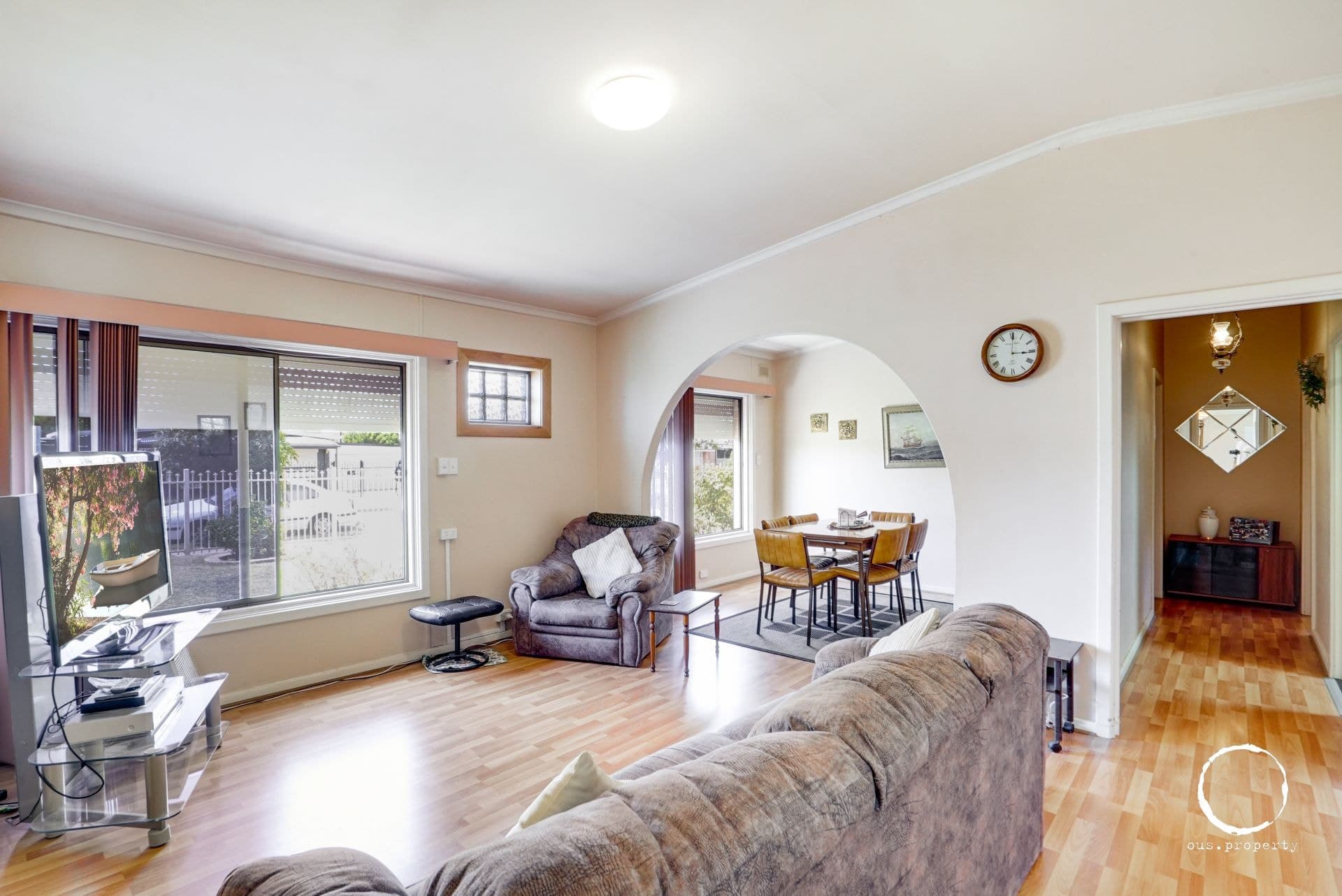 14 Bristol Crescent, Taperoo - Thumbnail 3