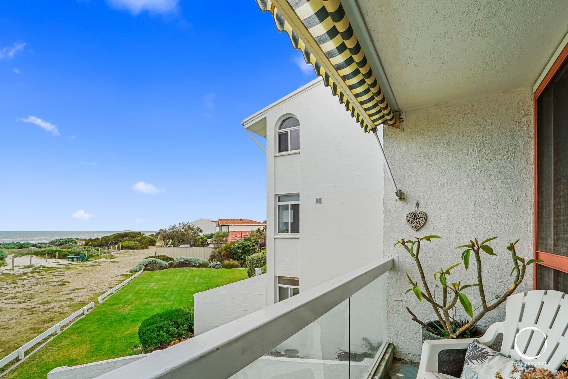 7/1 Amarina Court, Semaphore Park - Thumbnail 3