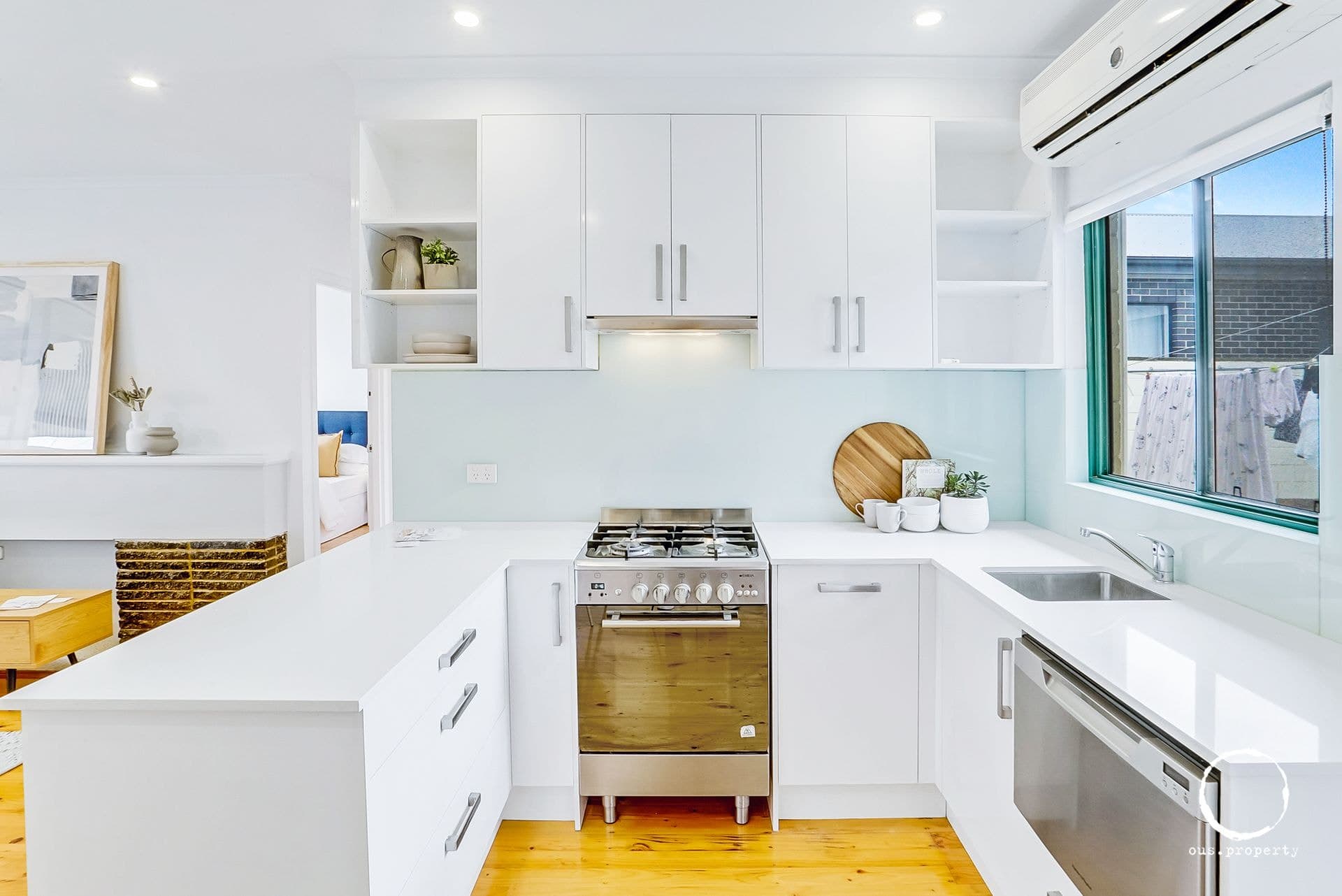 1/4 Helenslea Avenue, Brooklyn Park - Thumbnail 4