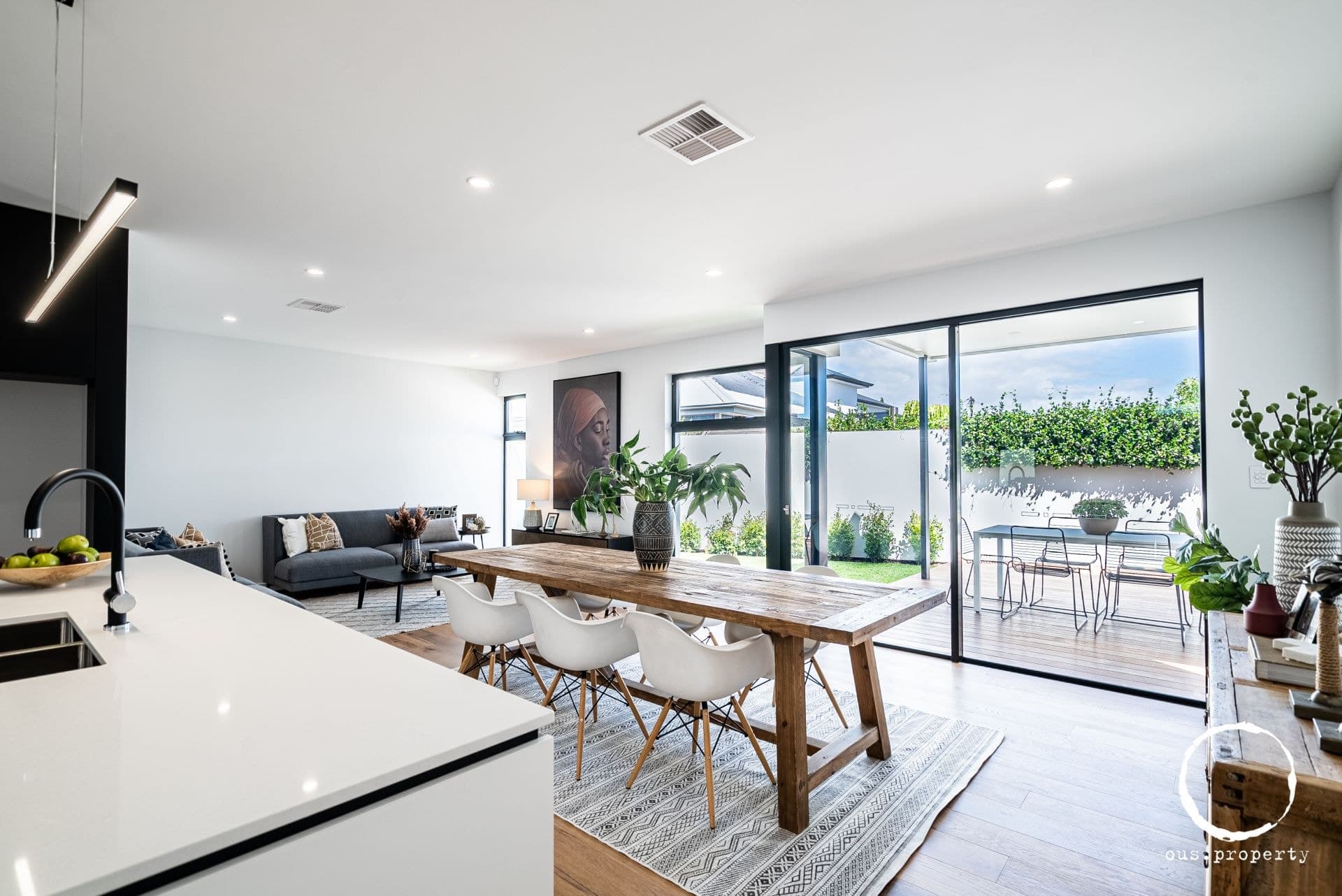 13 Catalina Street, Henley Beach South - Thumbnail 3