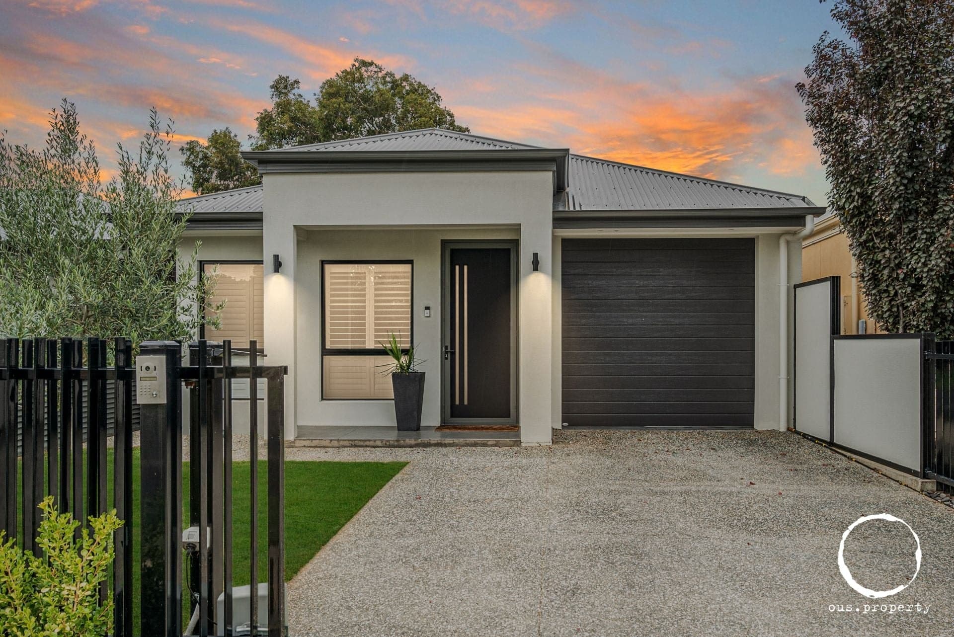 17A Coral Sea Road, Fulham - Thumbnail 2