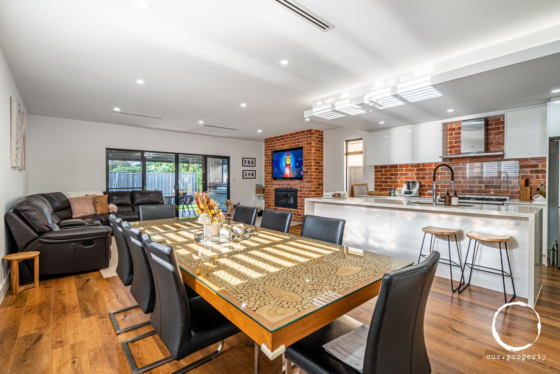 17A Coral Sea Road, Fulham - Thumbnail 3