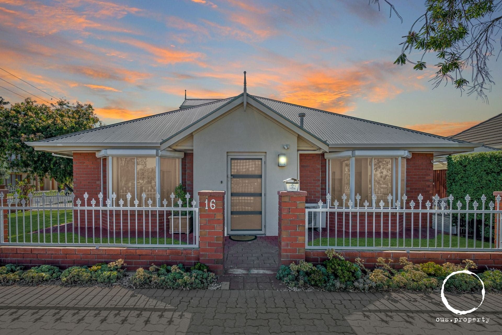 16 Cudmore Terrace, Henley Beach - Thumbnail 2