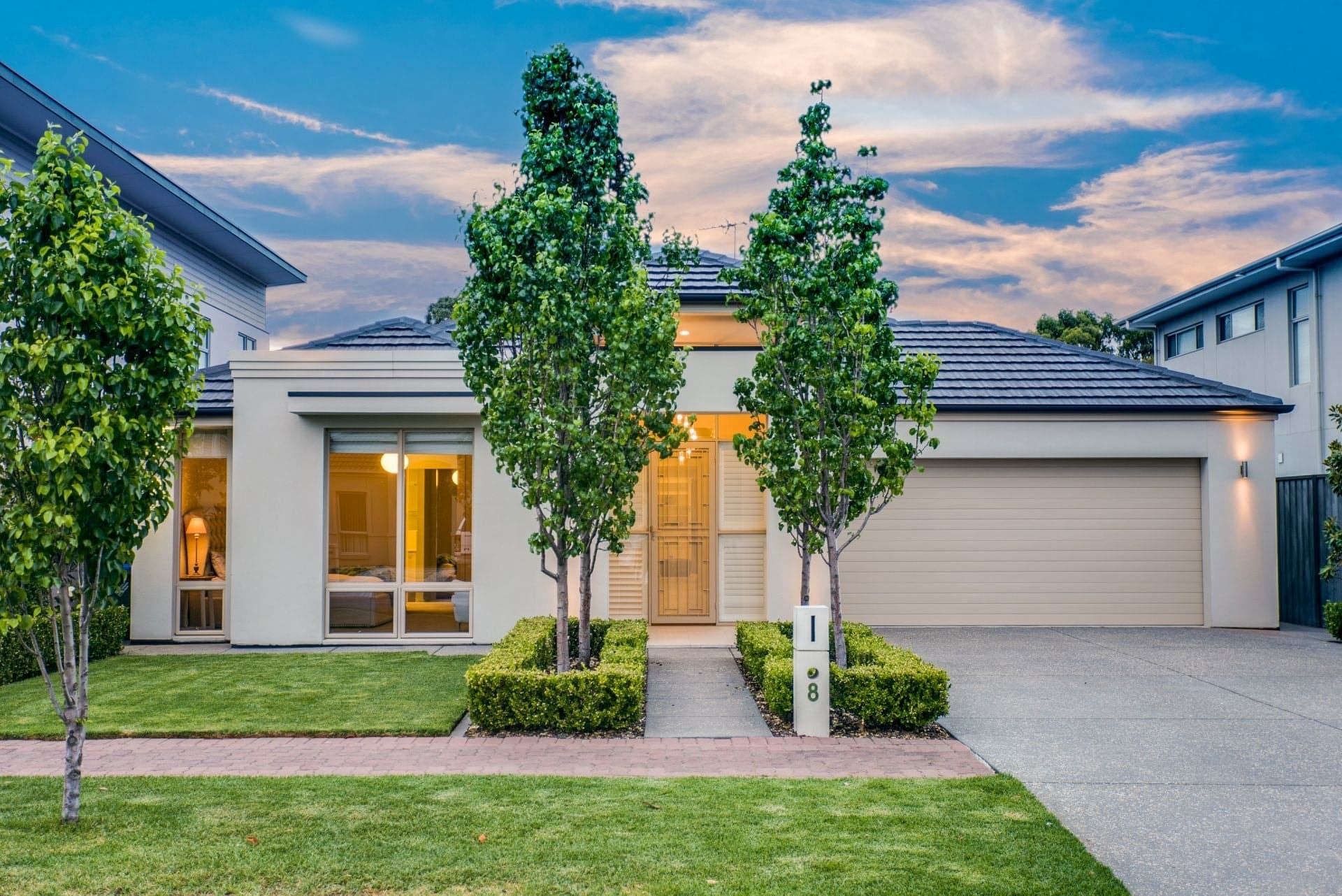 8 Hughes Avenue, Henley Beach - Thumbnail 2