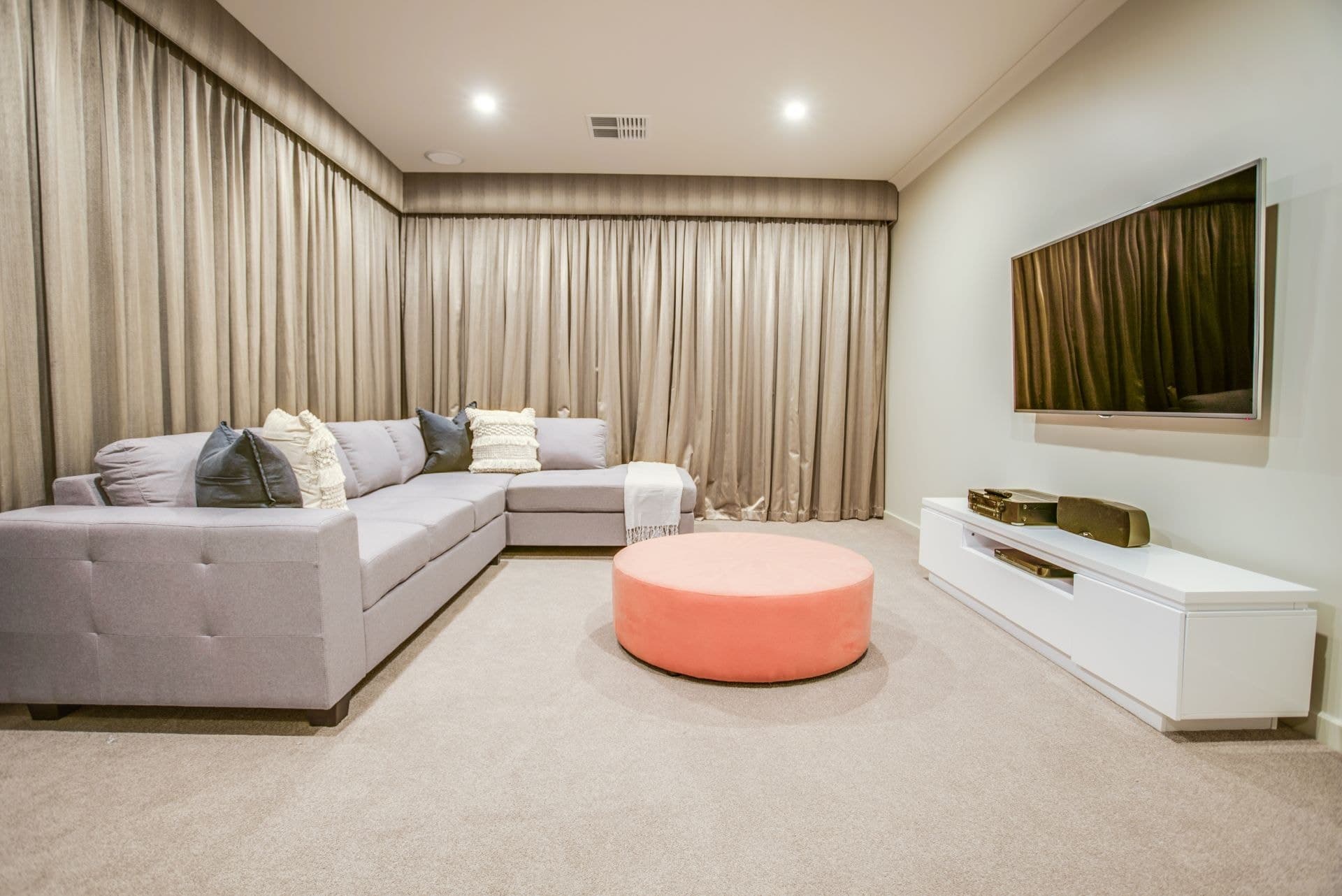 8 Hughes Avenue, Henley Beach - Thumbnail 4