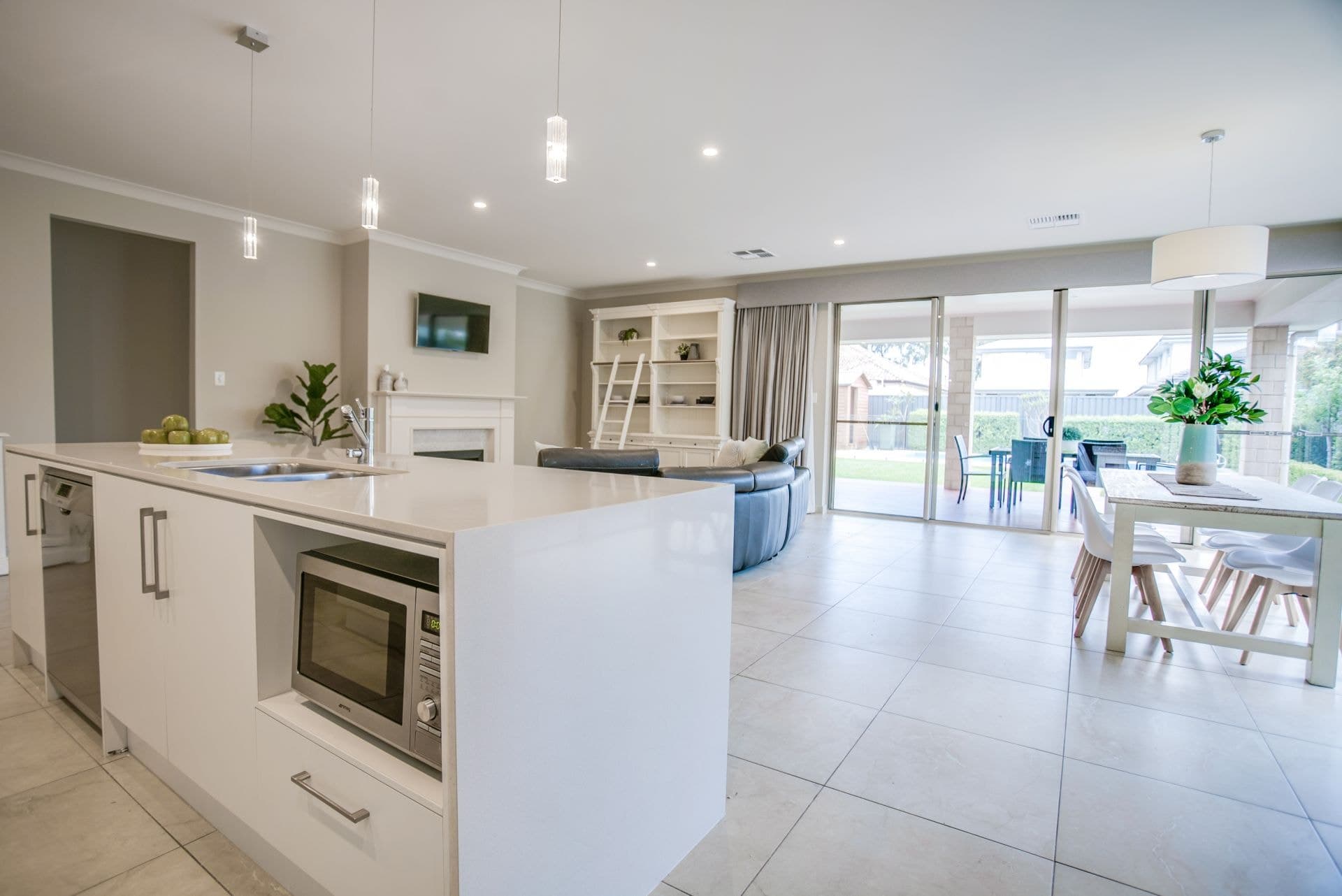 8 Hughes Avenue, Henley Beach - Thumbnail 8