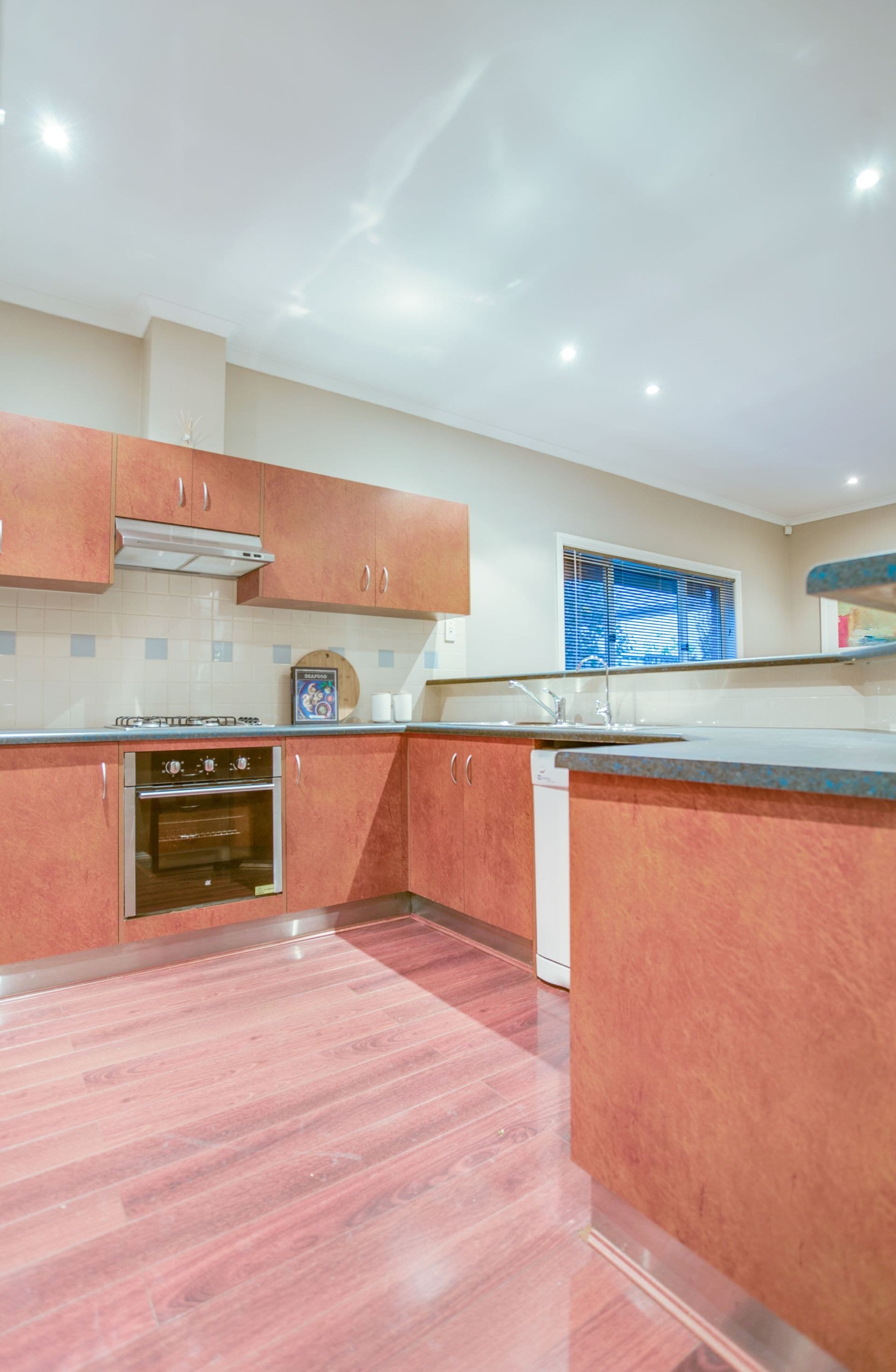 4 Harbour Lane, Mawson Lakes - Image 1