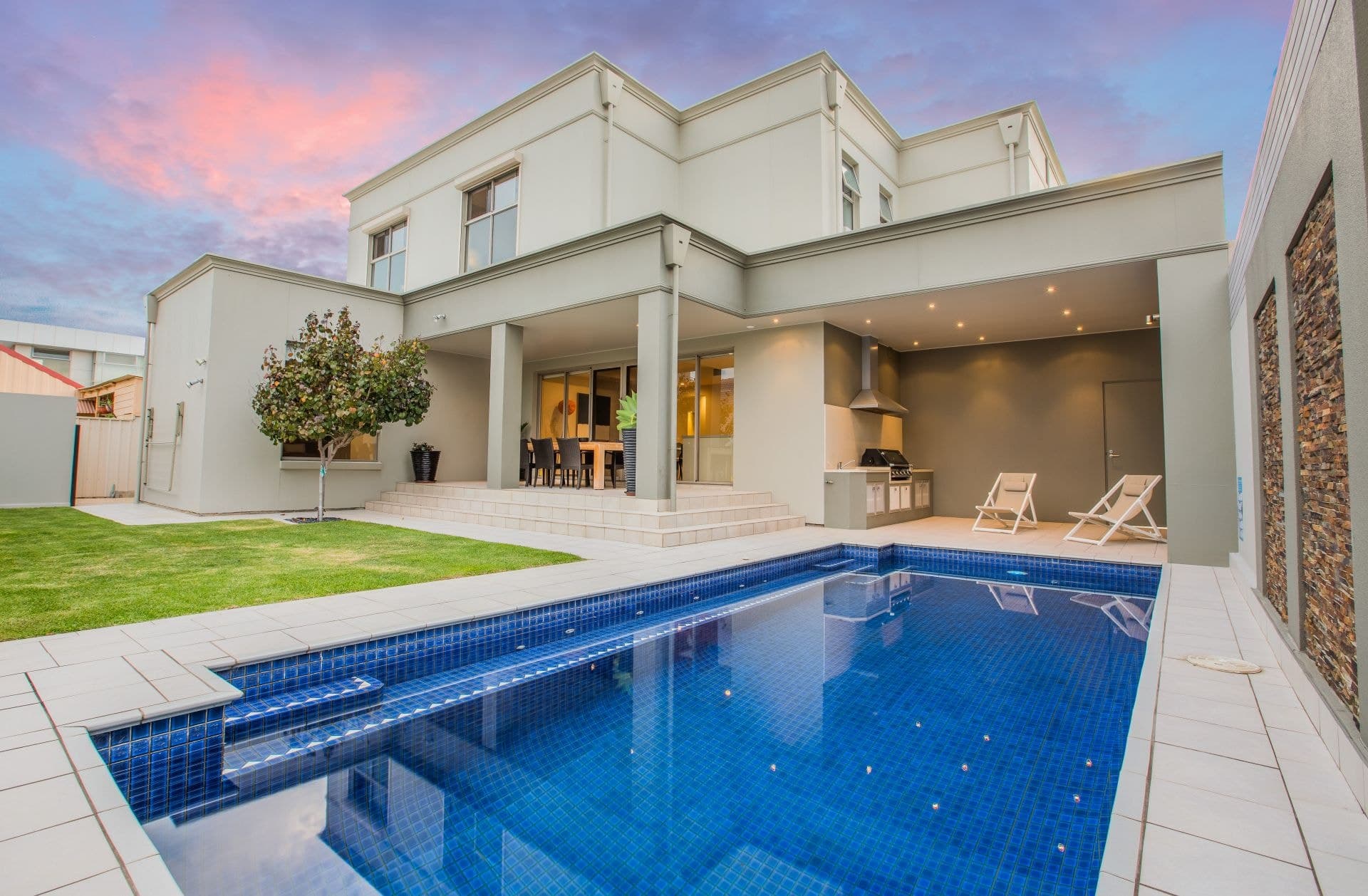 8 Seaview Road, West Beach, West Beach - Thumbnail 4