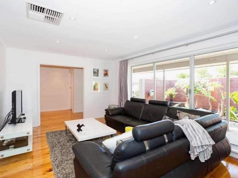 10 Ashburton Avenue, West Lakes Shore - Thumbnail 6
