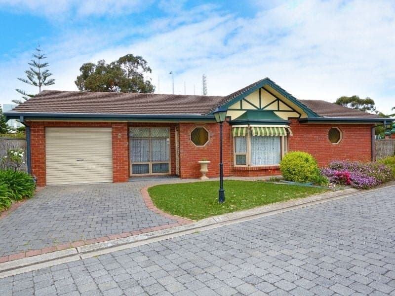 11/4 Siesta Court, West Lakes - Thumbnail 2