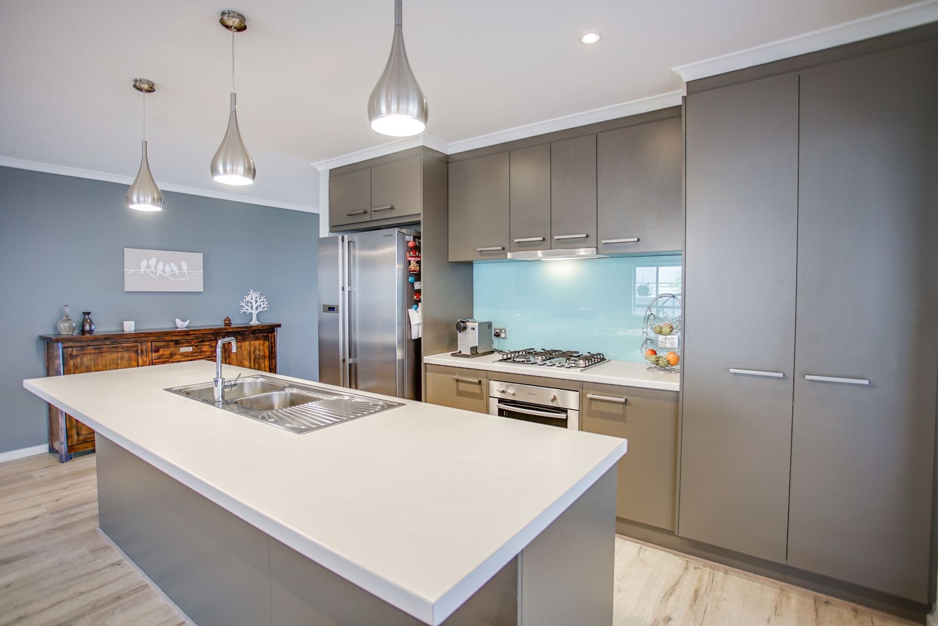 11 Queenscliff Drive, Seaford Rise - Thumbnail 3