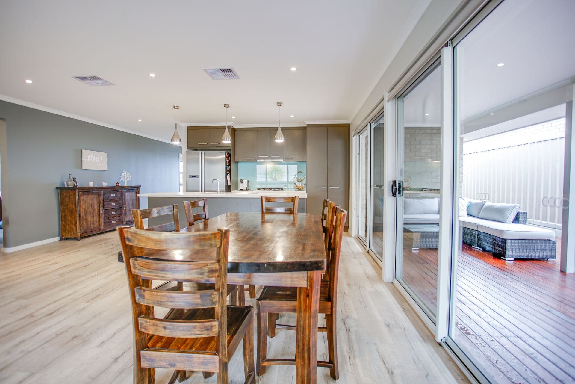 11 Queenscliff Drive, Seaford Rise - Thumbnail 7