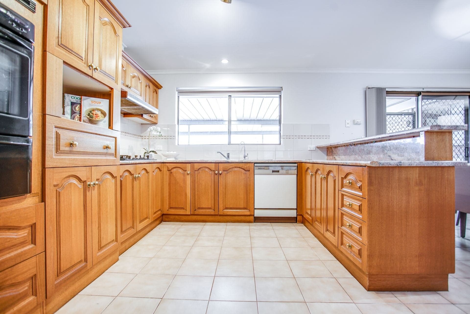 7 Sunvalley Road, O'Halloran Hill - Thumbnail 6