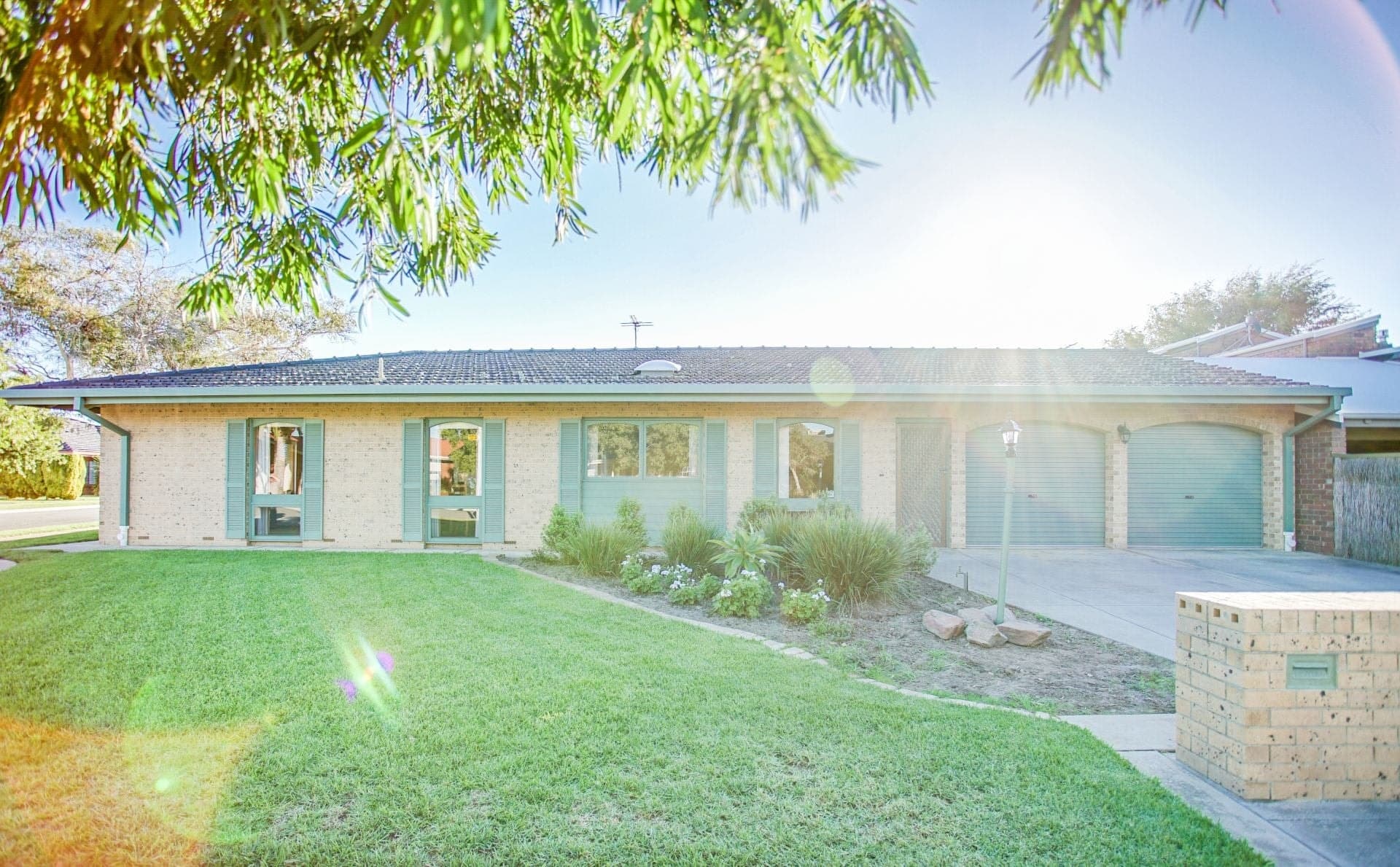 20 Newlands Drive, West Beach, West Beach - Thumbnail 2