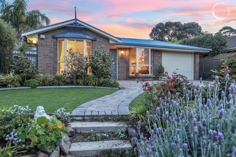 5 Petrel Court, Flagstaff Hill - Image 1