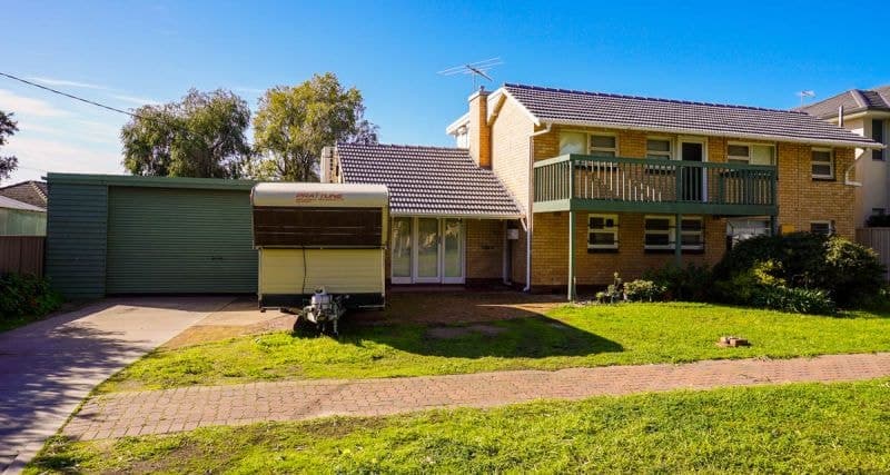 2 Yorktown Crescent, Henley Beach South - Thumbnail 3