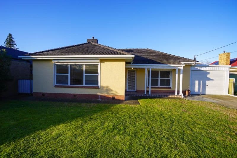 8 Russell Street, Henley Beach South - Thumbnail 5