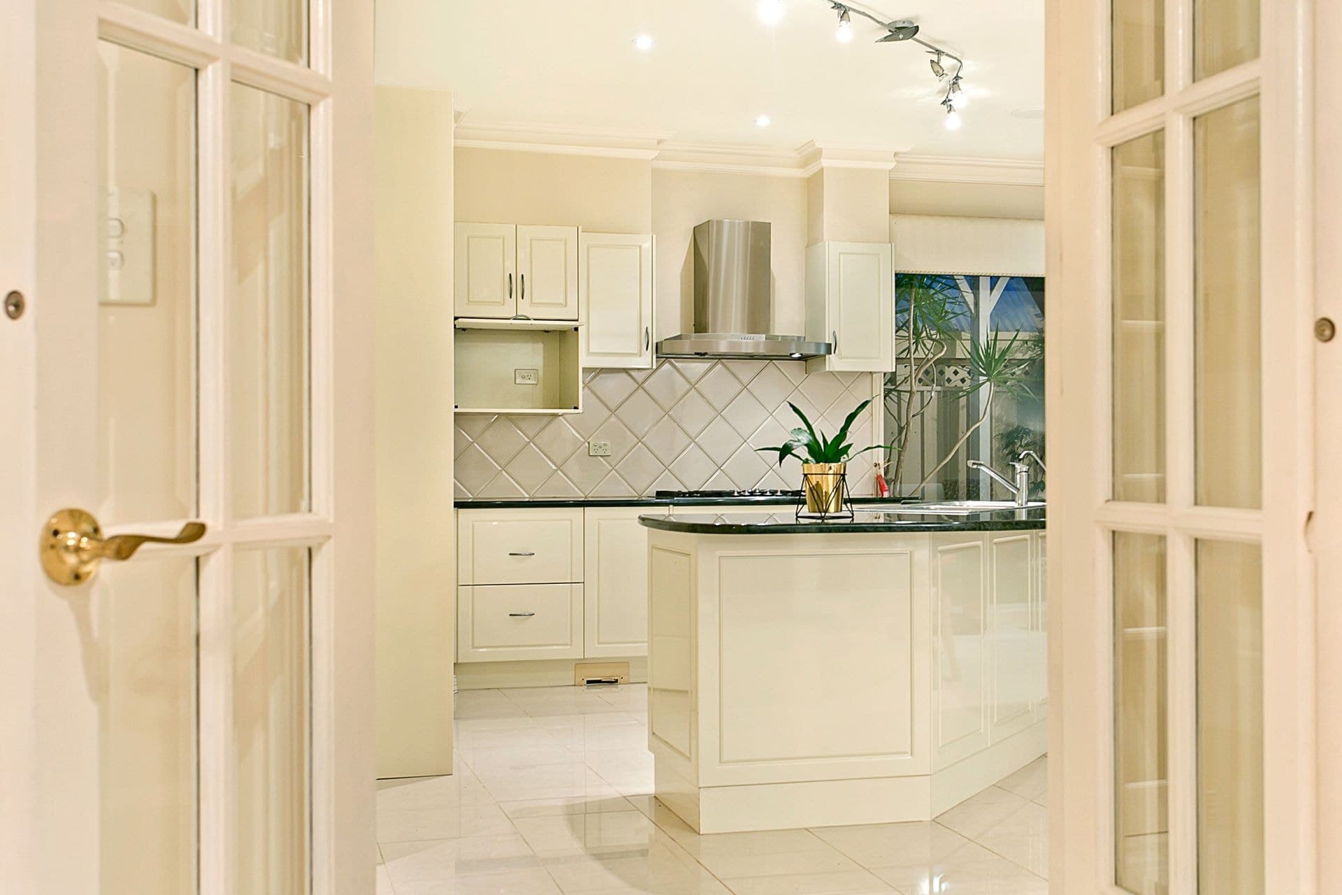 21 Madeline Crescent, Fulham Gardens - Thumbnail 8