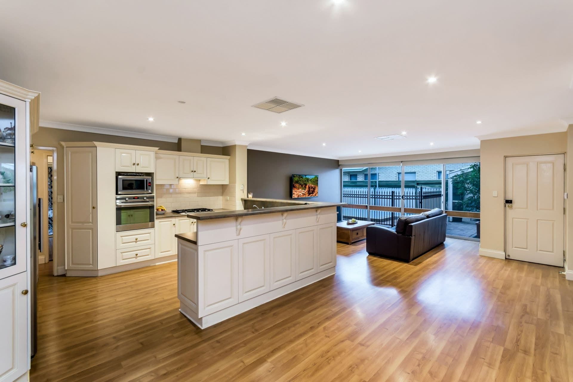 3 Byron Court, Fulham Gardens - Thumbnail 5