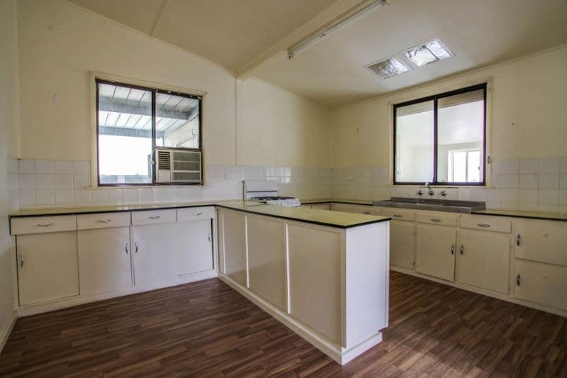 267 Victoria Road, Largs North - Thumbnail 3
