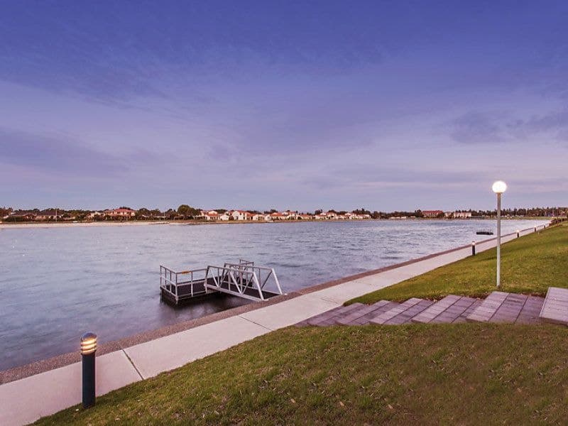 4/70 Military Road, TENNYSON, Tennyson - Image 1