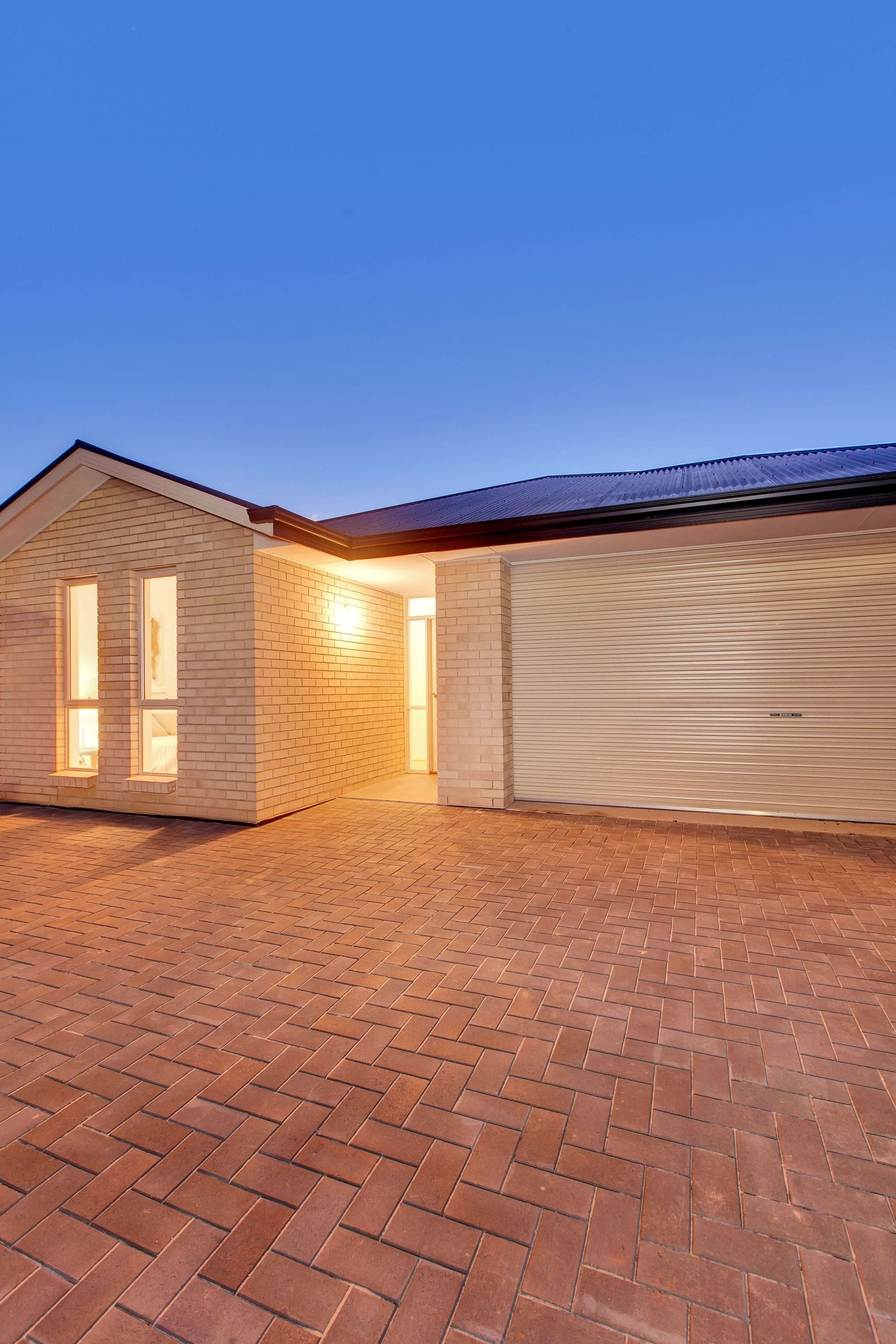 1/12 Hawkins Avenue, Flinders Park - Thumbnail 2