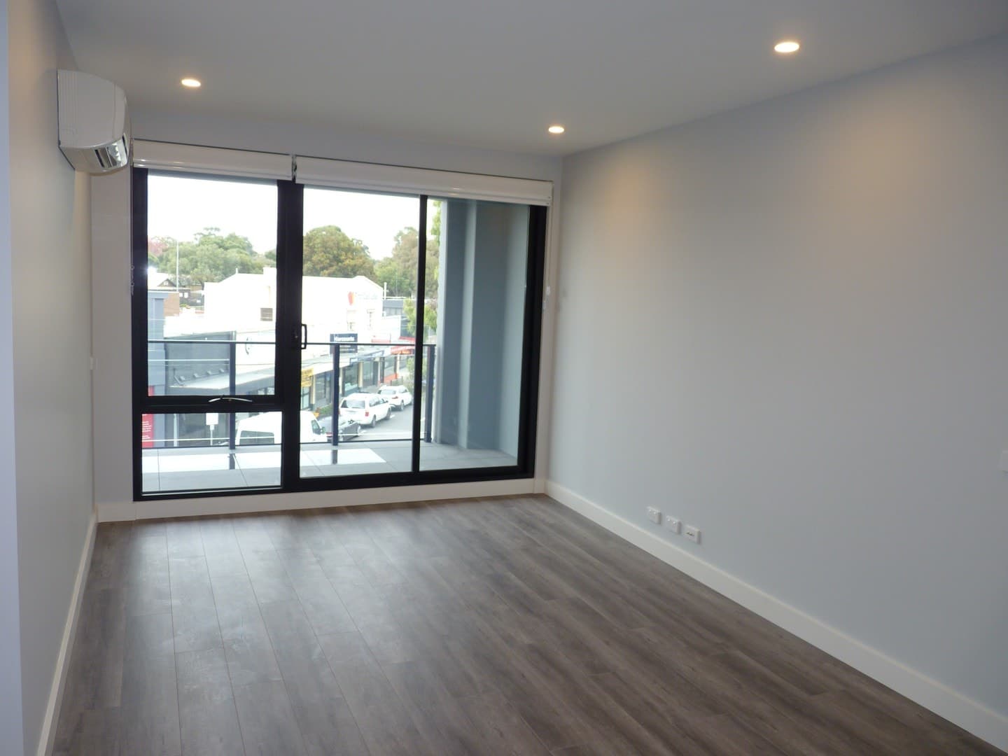 202/55 Railway Road, Blackburn, VIC 3130, Blackburn - Thumbnail 3