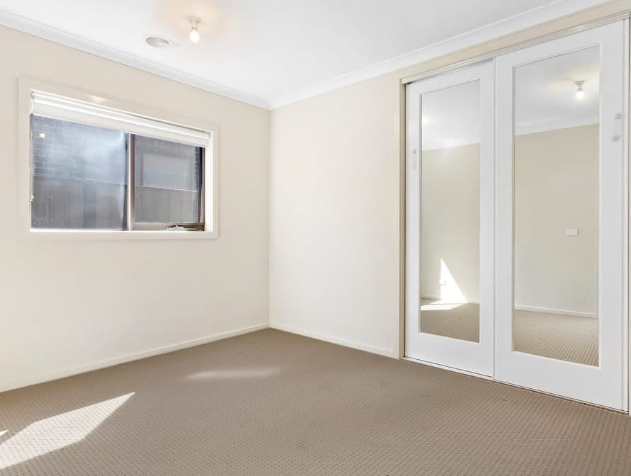 33 Millicent Drive, Craigieburn, VIC 3064, Craigieburn - Thumbnail 8