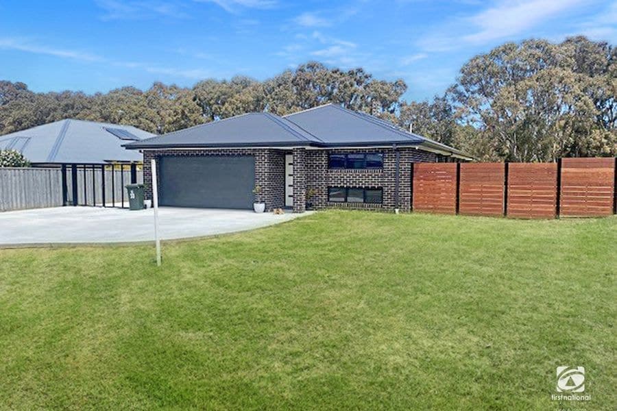33 Aquabella Drive, Eagle Point VIC 3878, Eagle Point - Image 1