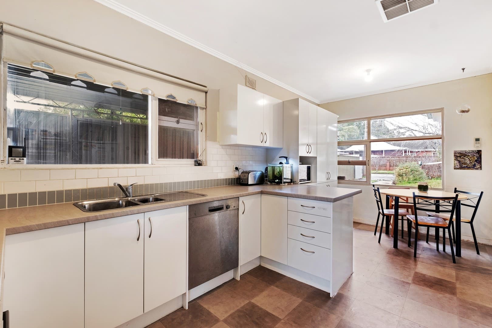10 Forest Avenue, Rostrevor, SA 5073, Rostrevor - Thumbnail 3
