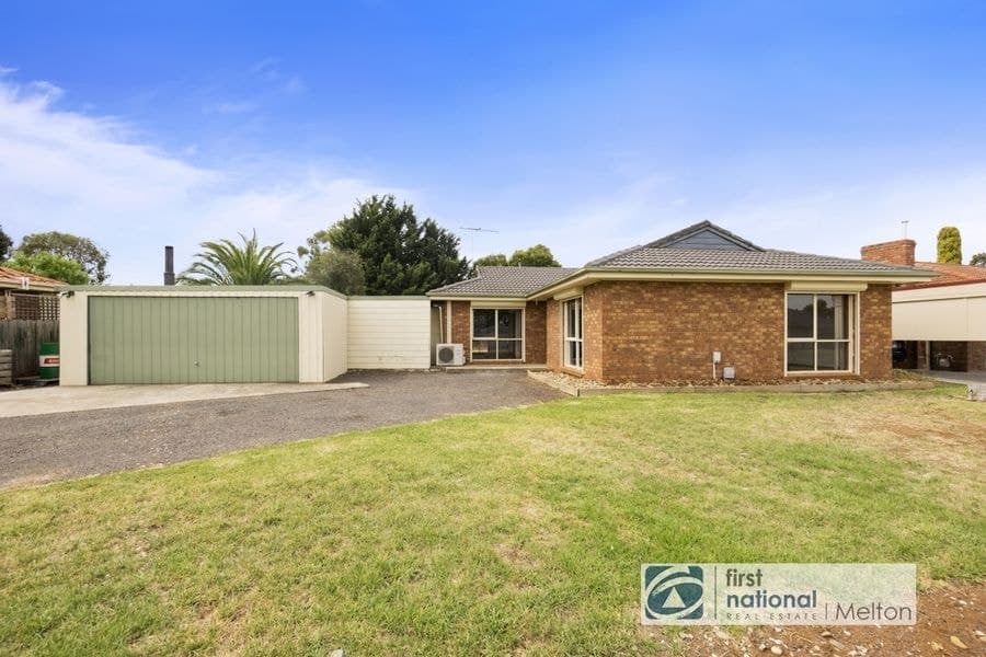 12 Campaspe Crescent, Brookfield VIC 3338, Brookfield - Image 1