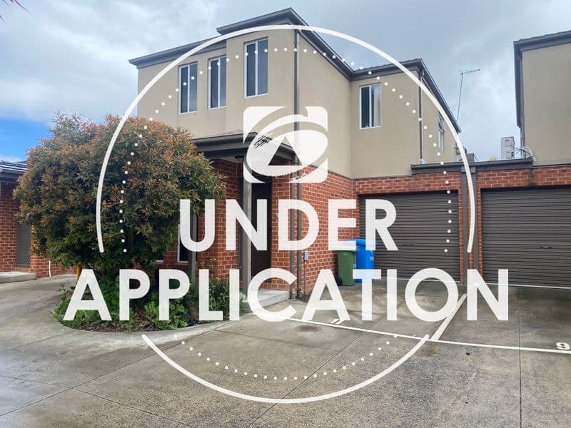 11/4 Young Road, Hallam VIC 3803, Hallam - Image 1
