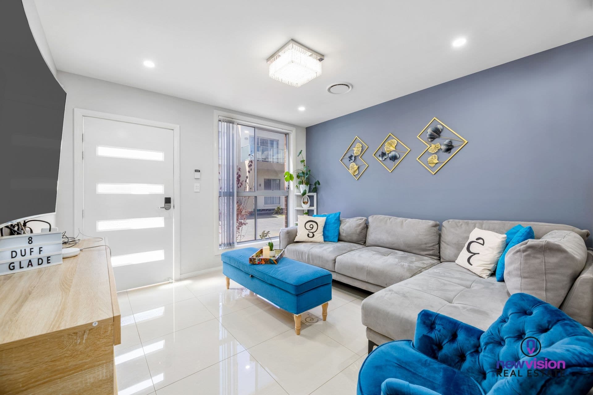 8 Duff Glade, Schofields - Thumbnail 4