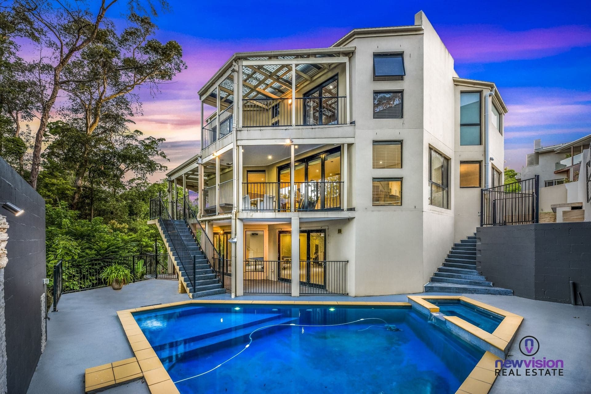 6 Gum Tree Place, Castle Hill - Thumbnail 2