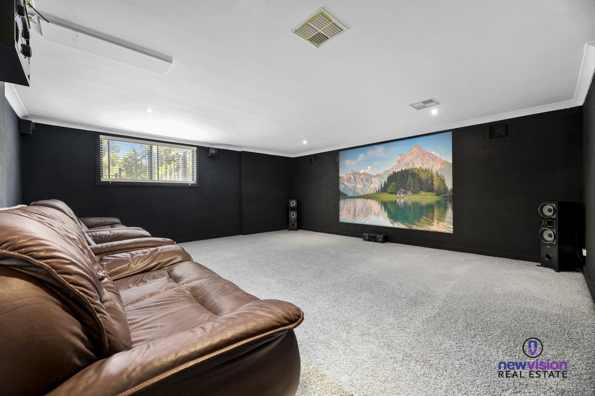 6 Gum Tree Place, Castle Hill - Thumbnail 4