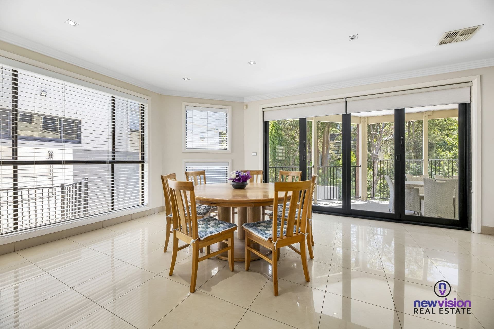 6 Gum Tree Place, Castle Hill - Thumbnail 6