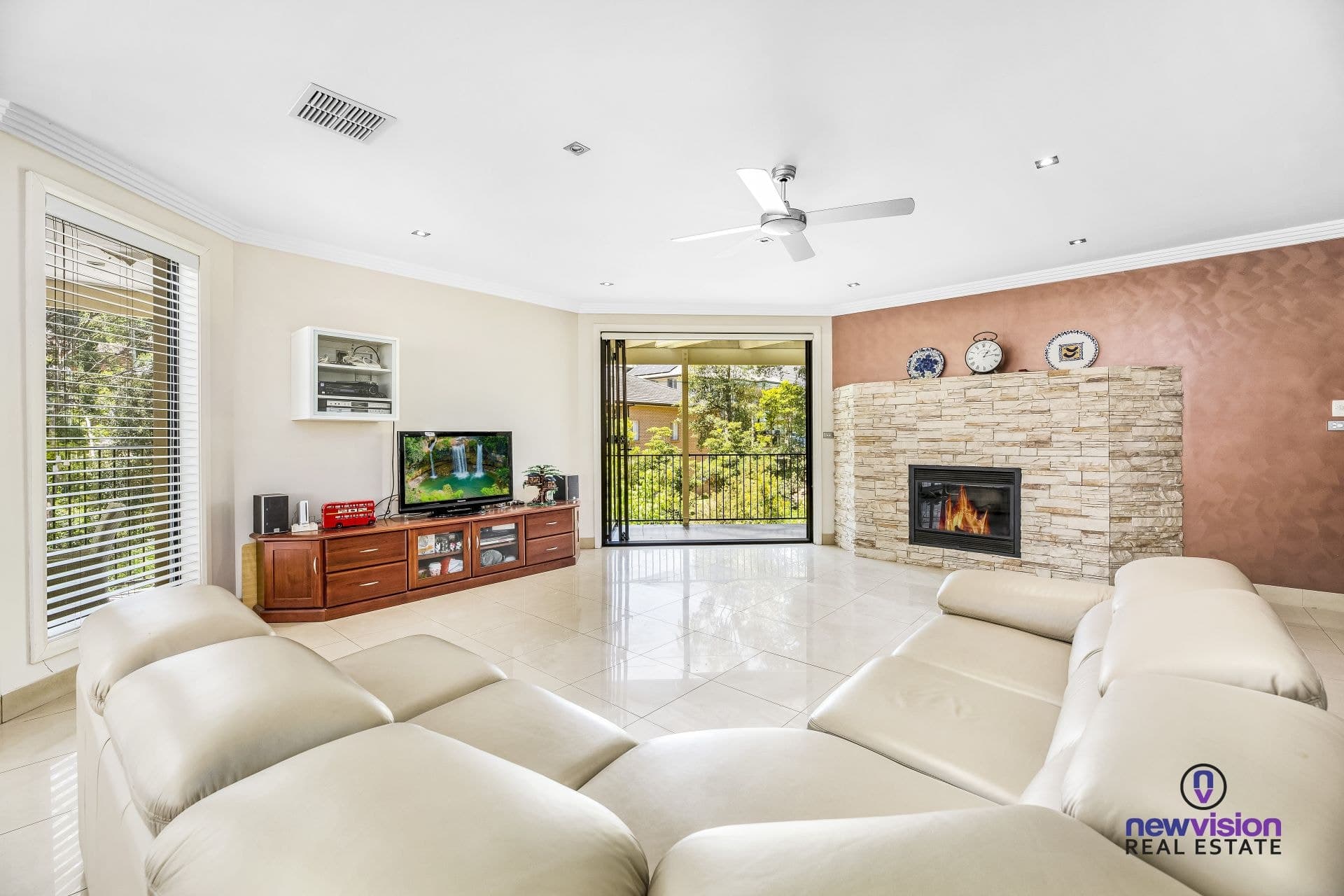 6 Gum Tree Place, Castle Hill - Thumbnail 7