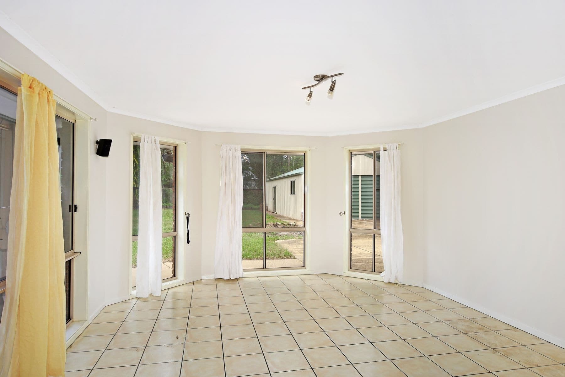 8 Phar Lap Court, Little Mountain QLD 4551, Little Mountain - Thumbnail 8