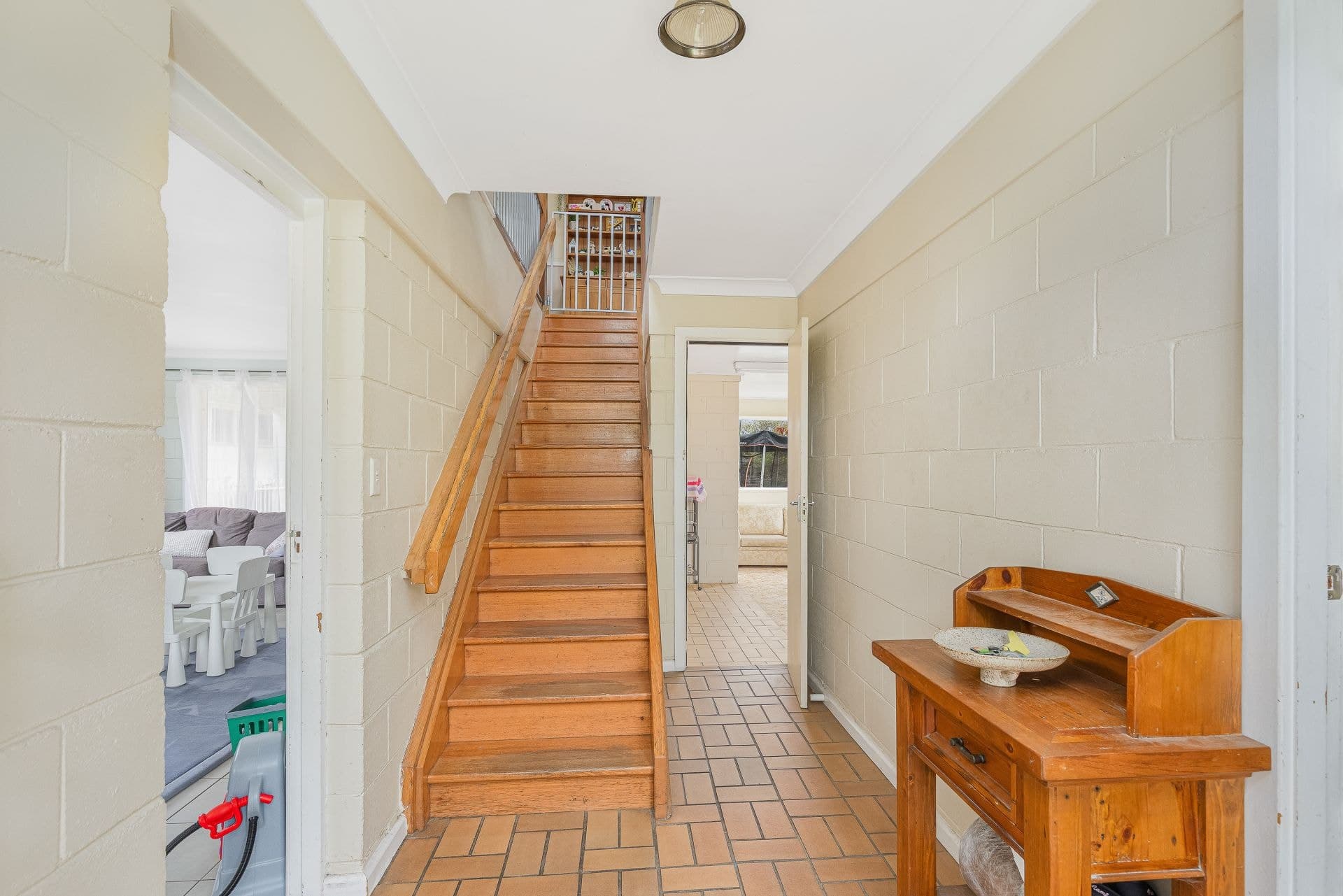 27 Kirkland Crescent Bega NSW, Bega - Thumbnail 6