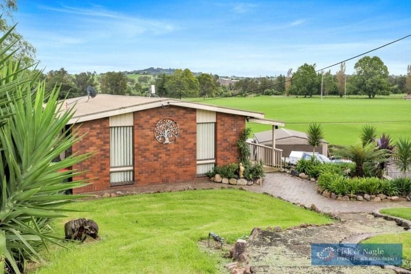 19 Kooringal Place Bega NSW, Bega - Thumbnail 3