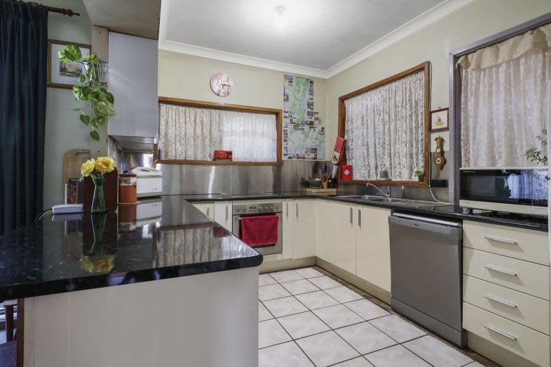 64 Ravenswood Street, Bega, Bega - Thumbnail 4