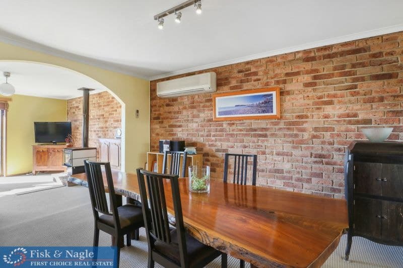 11 Hart Crescent Bega NSW, Bega - Thumbnail 4
