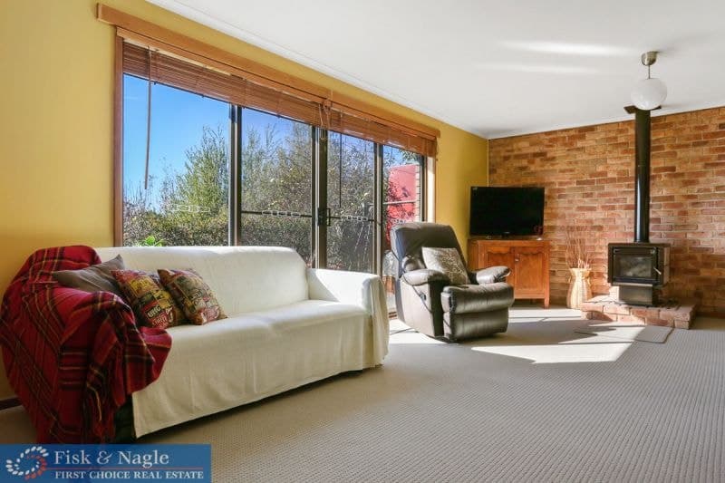 11 Hart Crescent Bega NSW, Bega - Thumbnail 8