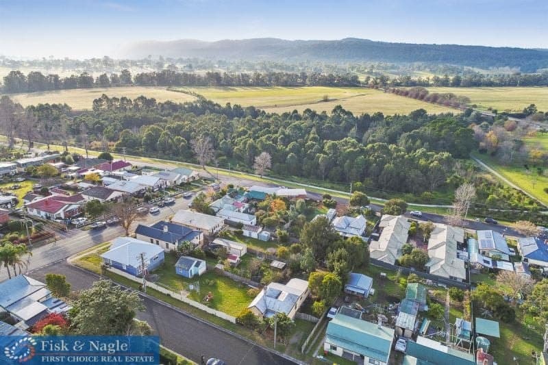 2 Gordon Street Bega NSW, Bega - Image 1