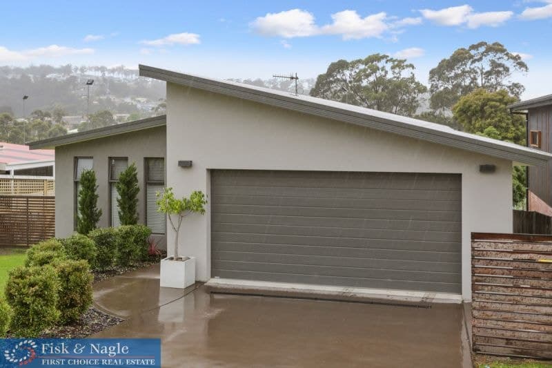 16 Kowara Crescent Merimbula NSW, Merimbula - Thumbnail 2