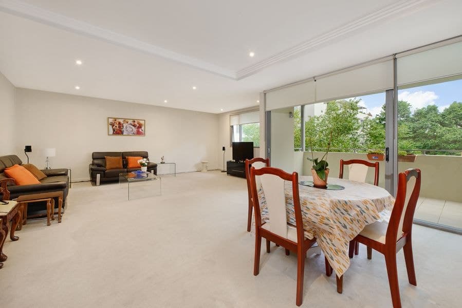 302/2A Eulbertie Avenue, Warrawee NSW 2074, Warrawee - Image 1