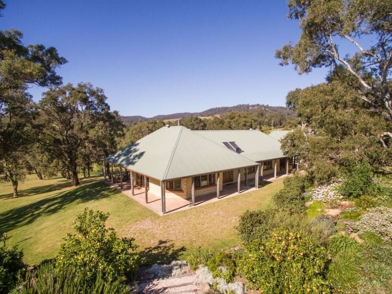 77 Mountview Close, Bega, Bega - Thumbnail 3