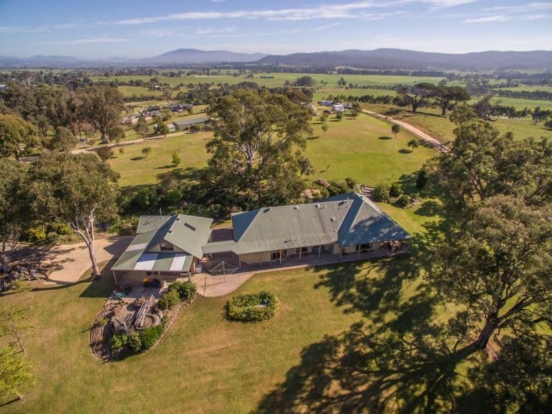 77 Mountview Close, Bega, Bega - Thumbnail 6
