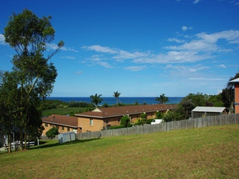 52 Wallaga Lake Road, BERMAGUI, Bermagui - Thumbnail 2