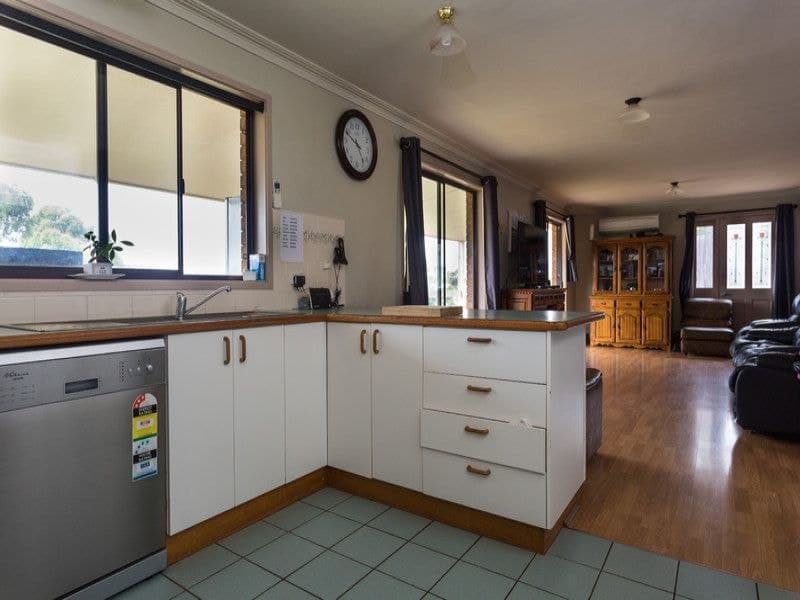 3 Lloyd Street South Pambula NSW, South Pambula - Thumbnail 8